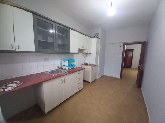 Güllerpınarı Mahallesi Ayrı Mutfak 3+1