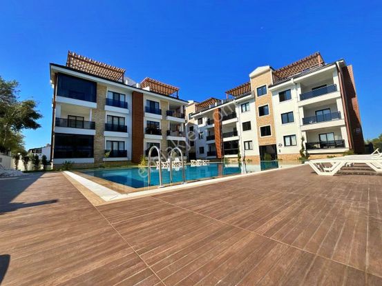 Uytundan Akçay-güre Arasında Havuzlu Ultralüks 1+1 Daire