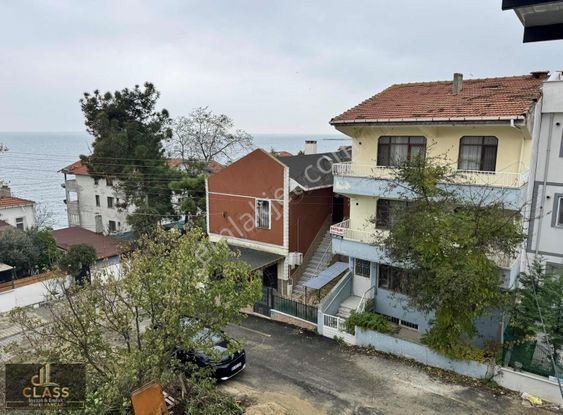 Class Emlaktan Denize 50 M Satılık Müstakil Ev