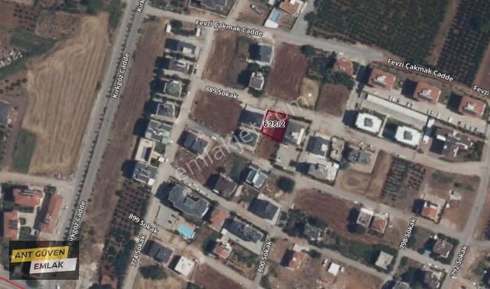 Bahçeyaka Hüseyin Savaş Polikliniği Arkası 400 M2 0.80 Emsal