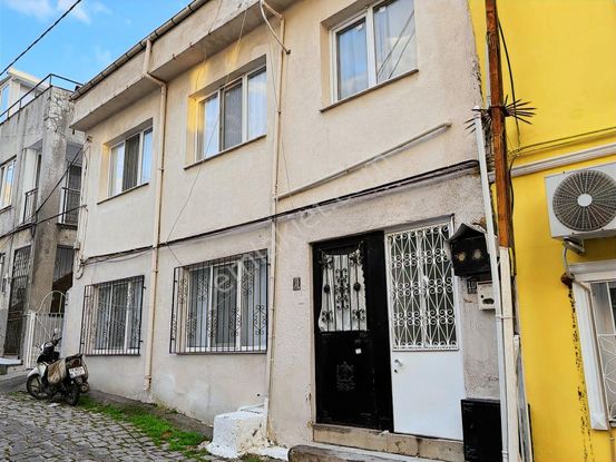 Ayvalık Zekibey Mahallesi Satılık 2+1