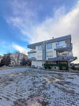 Emrah Çiftci'den Selçuklu Parsana Mah.stadyum Civarı Satılık 2+1 Daire