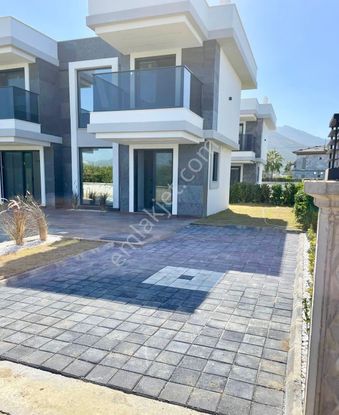 Kuşadası Güzelçamlı Satılık Villa