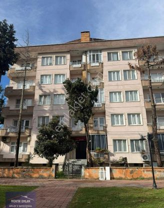 Nokta Emlak' Dan / Sarmaşıklı Parkında 3+1 D.gazlı Ara Kat Daire