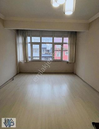 Bafra Vıp Gayrimenkulden Emirefendi Mah'de Satılık 3+1 Daire