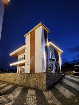 Trabzon 1 Nolu Bostancı Da Satılık 4+1 Lüx Villa