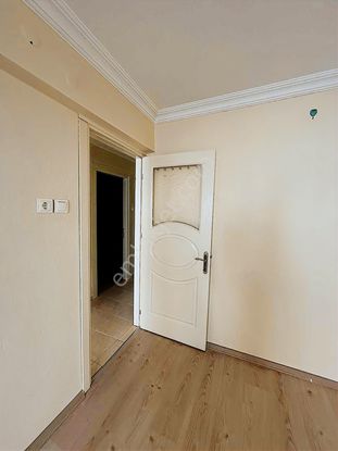 Emlak Center'dan Yarhasanlar Mah 3+1 Kiralık Daire