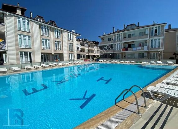 Prestijli Konum | Denize Çok Yakın Havuzlu Ve Güvenlikli Site