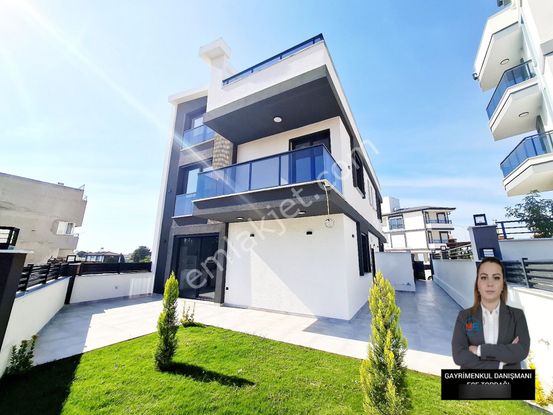 Didim'de Satılık 3+1 Sıfır Tripleks Bahçeli Müstakil Villa