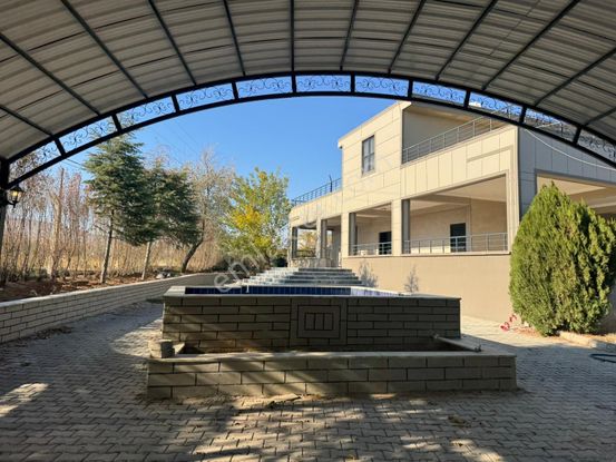 📍nf Emlaktan Satılık Havuzlu Lüks Villa