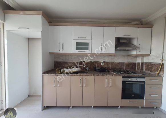 Marka'dan Kurtuluş'ta Arakat Satılık Daire