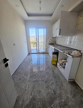 Geniş Dubleks Arayanlar İçin İki Aile Kalabilir