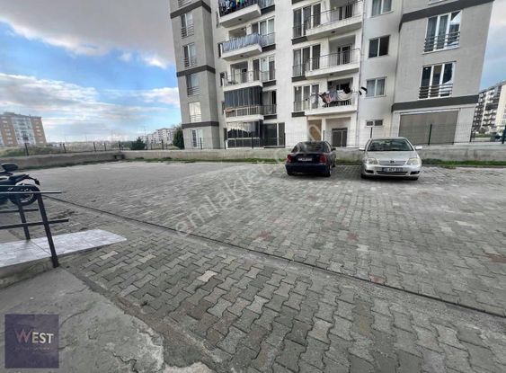 Çanakkale Tekzen Bölgesinde Geniş Satılık Arakat 3+1 Daire