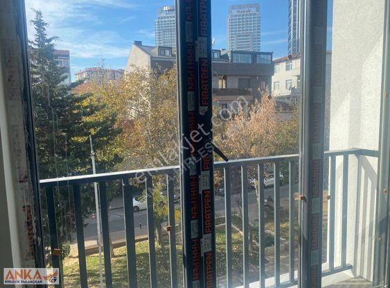 Fethi Mahallesinde Sıfır Lüx 2+1 Kapalı Otoparklı Cadde Üstü