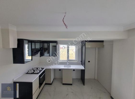 Hazardan--acil--pazara Yürüme Mesafesinde Ara Kat 3+1 Daire