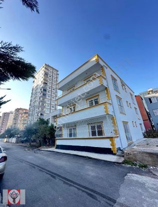 **gürselpasada Sıfir Yapı 3 Katlı Müstakil Ev**