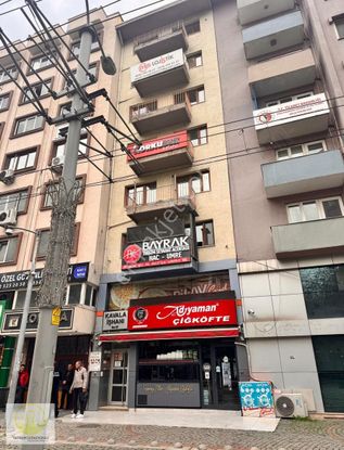 İzmit Merkezde 2+1 Kiralık Ofis