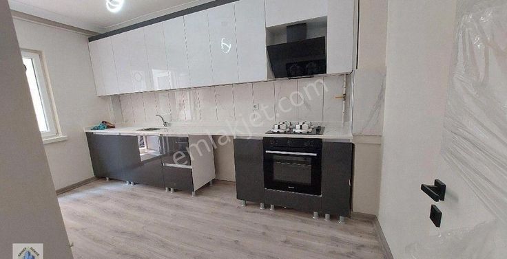 Sincan Mareşal Çakmak Mah Ful Yapılı 3+1 Daire