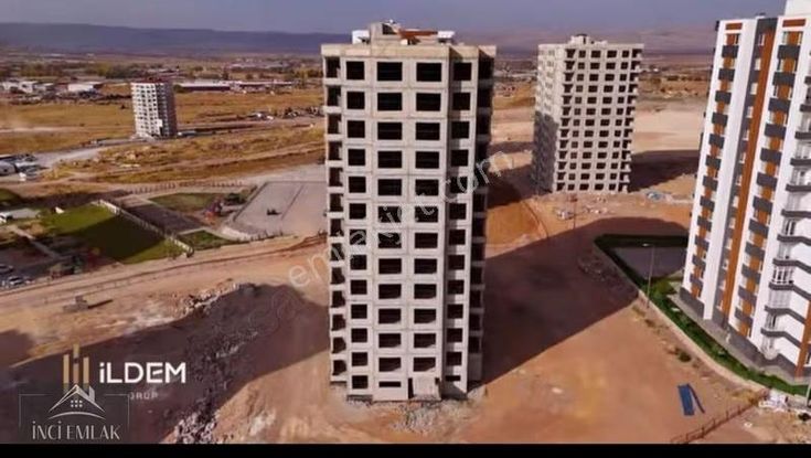 İldem E 3+1 Hobi Bahçeli İlkbahara Evinde Otur