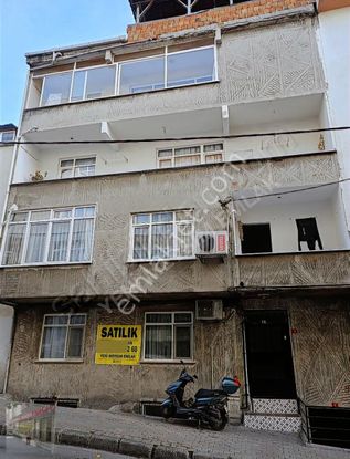 İst Bağcılar 15 Temmuz Mah De Satilik 2+1+100 M2 Y. Giriş Hissel