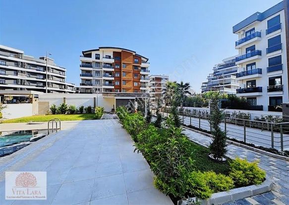 Prestijli Havuzlu Sitede Satılık 2+1 Daire