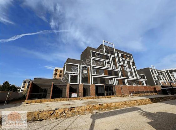 Kardeşkentler Yakını Havuzlu Sitede Kiralık 1+1 Loft Daireler