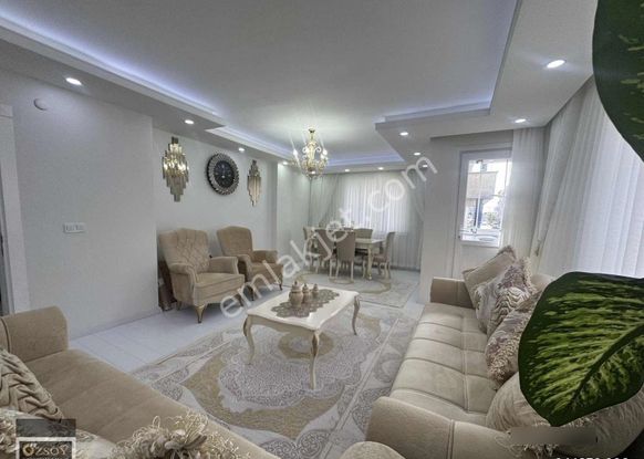 Çayırova Mahallesin'de 3+1 Satılık Lüks Arakat