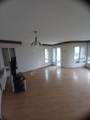 Alsancak Mimar Sinan'da Trt Karşısı Kiralık Geniş 3+1 Daire