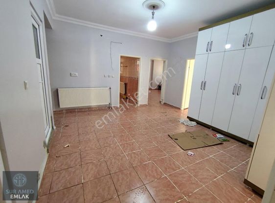 Sur Amed Emlaktan Gaziler Ceylan Avm Arkası 3+1 Satılık Daire