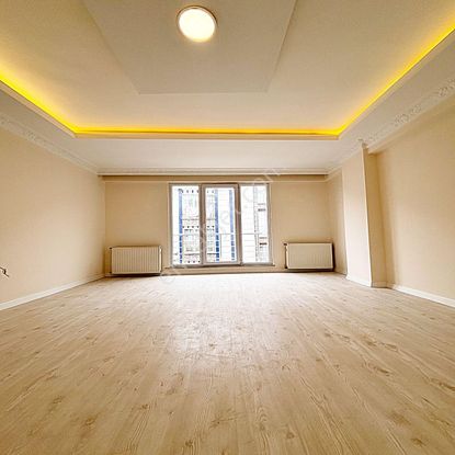 Esenyurt Bağlarçeşme Mah Tek Daire Üzeri 3+1 Balkonlu Arakat