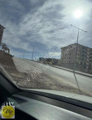 Vip Line Gayrimenkul Den 2. Bölge 3.etap Otobüs Durak Karşısı