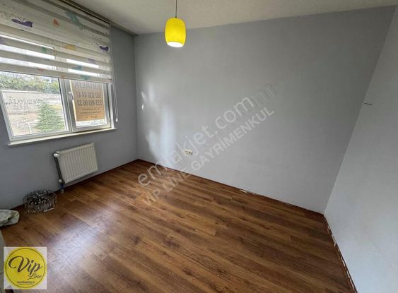 Vip Line Gayrimenkul Den Kiralık 1+1 Boş Daire