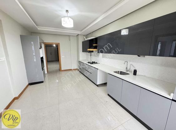 Vip Lini Gayrimenkulden Tecde Fidanlık Altı Çilesiz Cami Yanı4+1