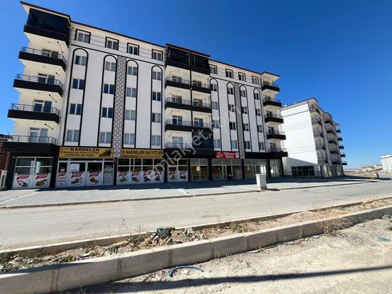 Üniversite Yolu Üzerinde 2+1 Sıfır Eşyalı Kiralık *burcu Emlak