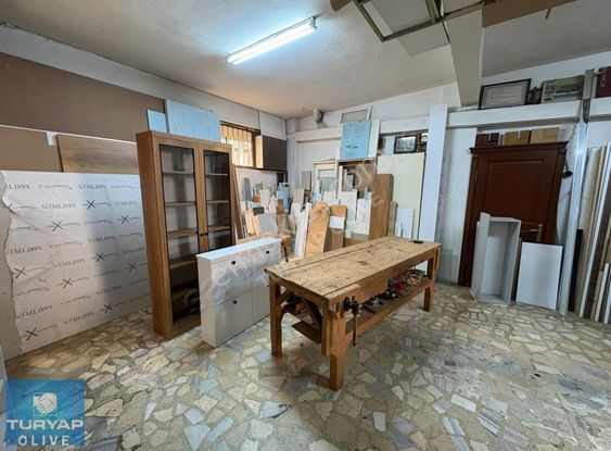 Zeytinburnu Telsiz Mahallesi'nde Satılık Dükkan & Atölye