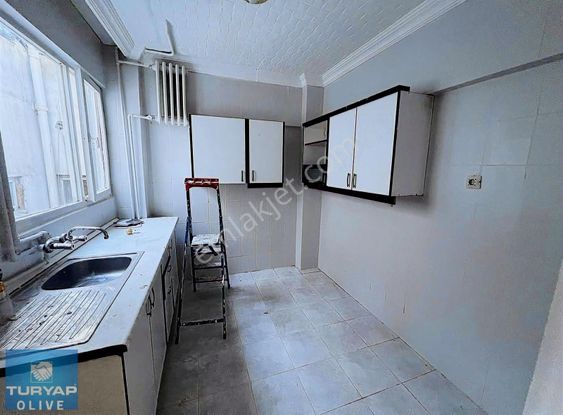Bilaş Sitelerinde Tam Tadilatlı 2+1 Kiralık Daire