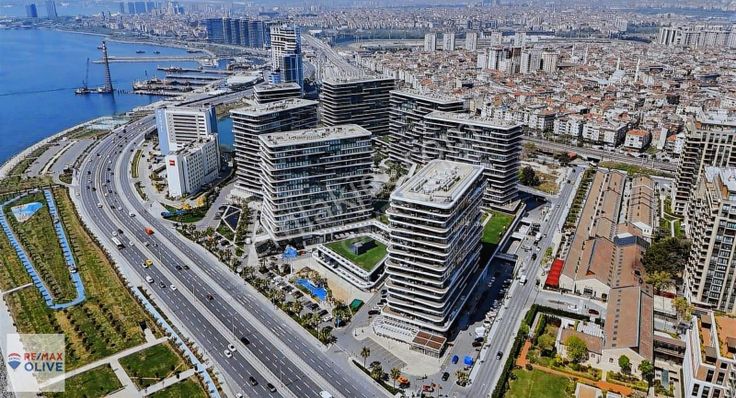 Zeytinburnu Yedimavi Projesinde Satılık Deniz Manzaralı Daire