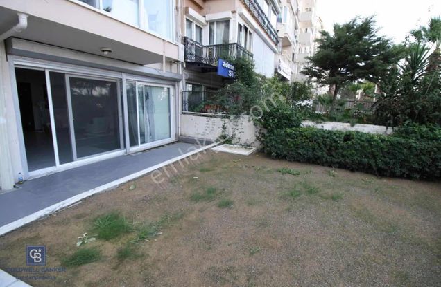 Göztepe Yalı'da Emsalsiz 3+1 Kiralık İşyeri/konut