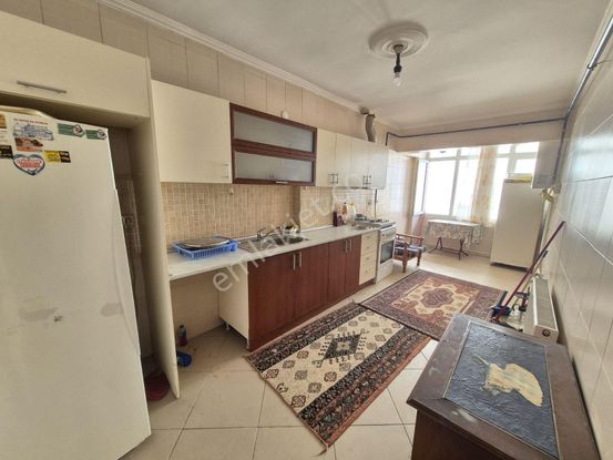 Bulvar Emlaktan Satılık Merkezi Konumda 140 M2 2+1 Daire