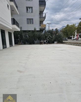 1200 Evlerde Kiralik Isyeri