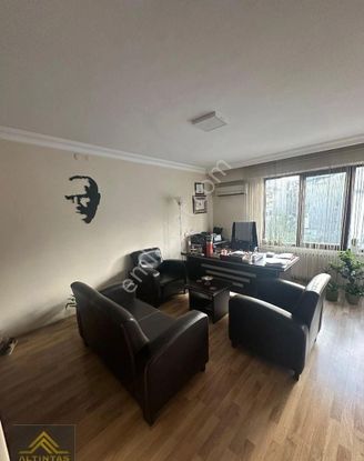 Doktorlar Caddesinde Satılık Fırsat Ofis