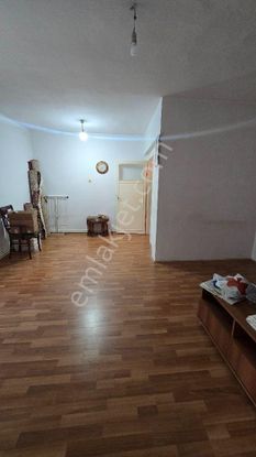 2+1 Ortatepe Sokakta Kiralık Daire Yıldız Emlak'tan