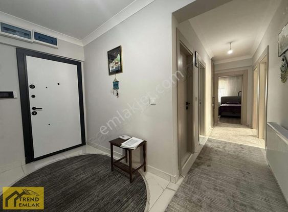 Trend'den 4.kat Ön Cephe Teras Balkonlu 140 M2 1 Yıllık Bina**