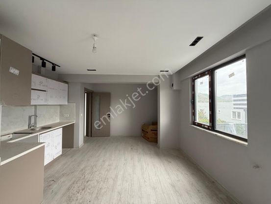 Stop’tan Ortaca Cumhuriyet *sıfır* 1+1 Satılık Daire