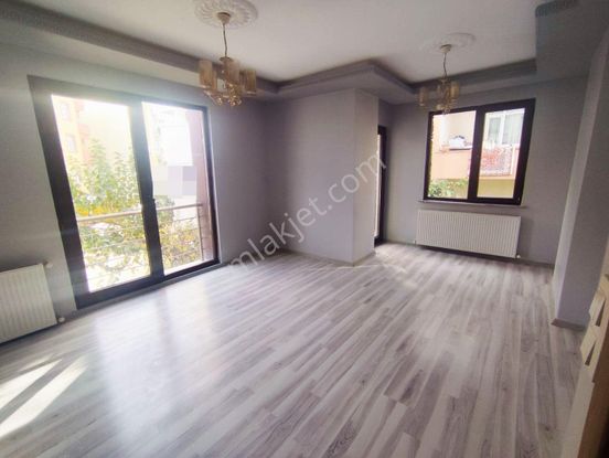 Adnan Kahveci Metro Yürüme 2+1 Arakat - Balkonlu Lüks Daire