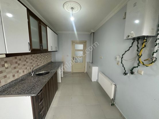 Fırat Mahallesi Toki’de 3+1 Ara Kat Kiralık Daire