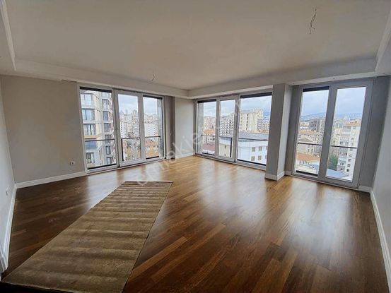 Turyap'tan Bostancı'da Caddeye Yürüme Mesafesinde Sıfır 4+1