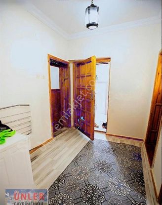 İlçe Tarım İlerisinde İki Katlı Müstakil Evimiz Doğalgaz Kombi