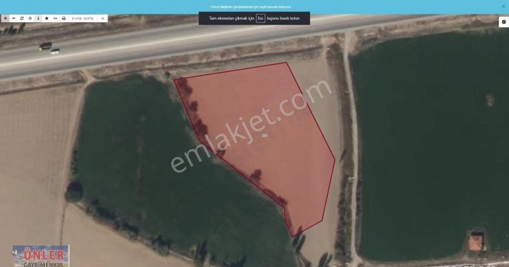 Karaman Yolu Üzerinde 8000 Metrekare Ticari Bakımdan Değerli Tarla