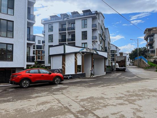 Plaj Yolu 4+1 Çatı Dublex Deniz Manzaralı Daire